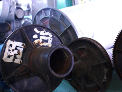 岡治織物合資会社